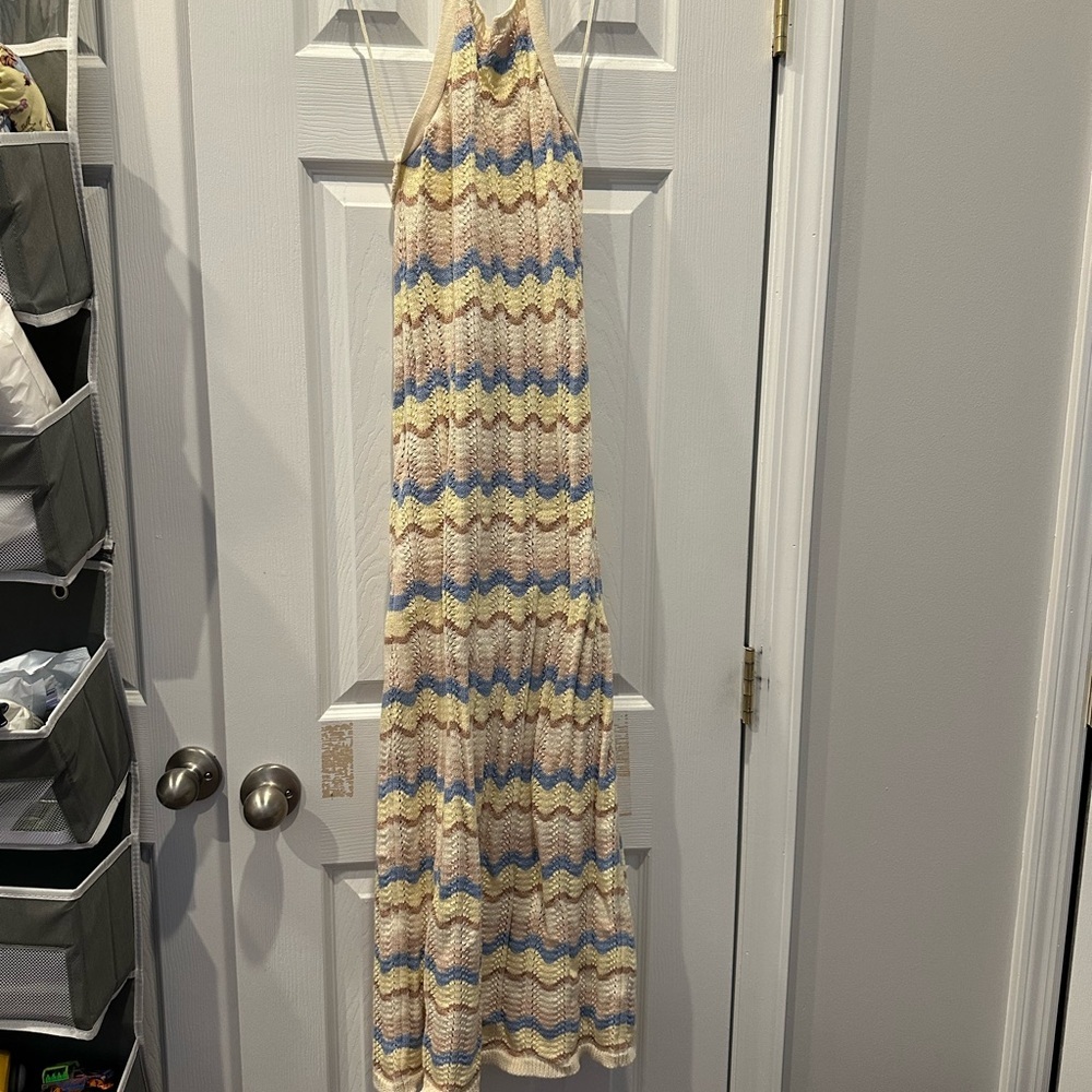 Heartloom Chevron Midi Dress in Cream and Blue - Picture 2 of 3